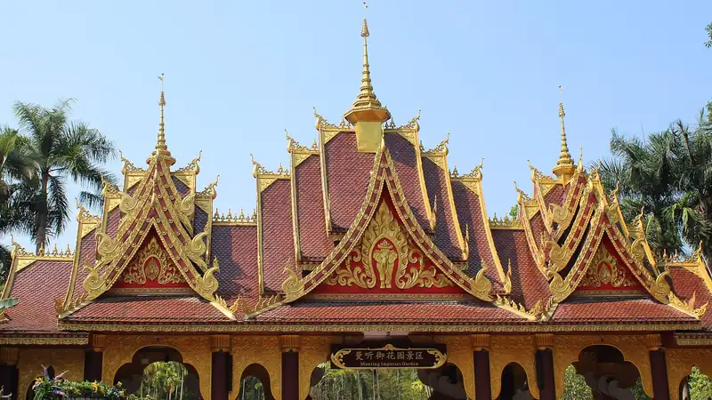 Manting Park and Zongfo Temple in the mid-afternoon