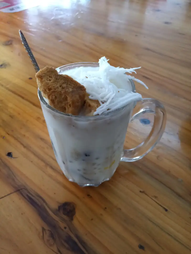 Pao lu da: Dehong's cold coconut-milk sweet for a hot afternoon
