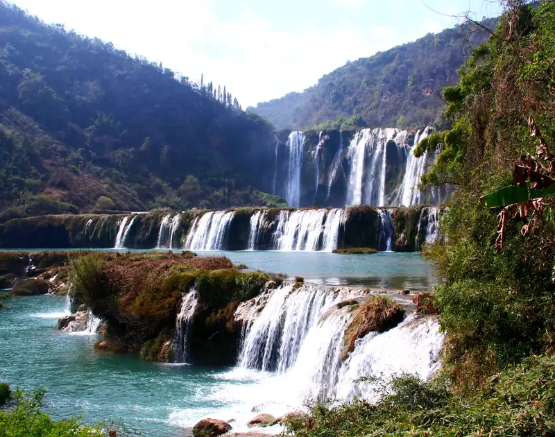 Jiulong Waterfalls: walk in from the west gate, ride back from the east
