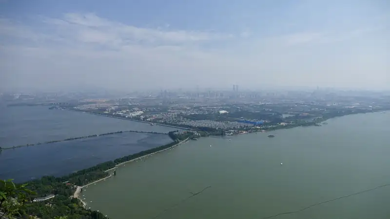 Dianchi Lake from the Western Hills