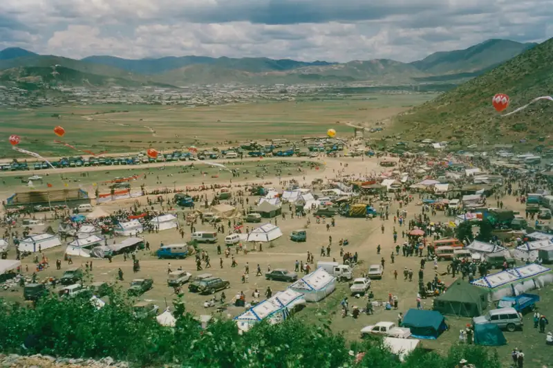 Shangri-La Horse Racing Festival